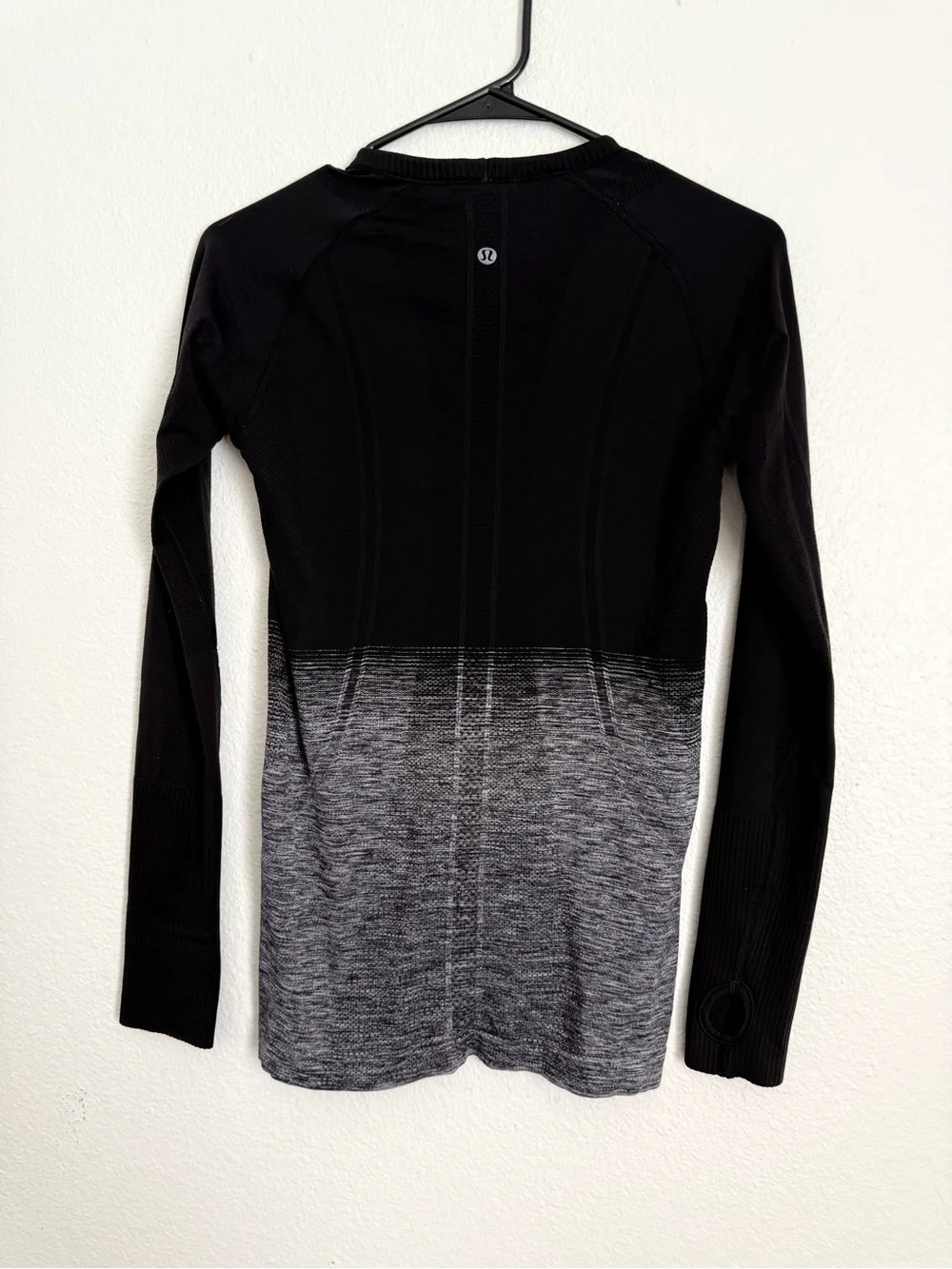 lululemon athletica swiftly tech long women size 6 Black & Heather Gray
